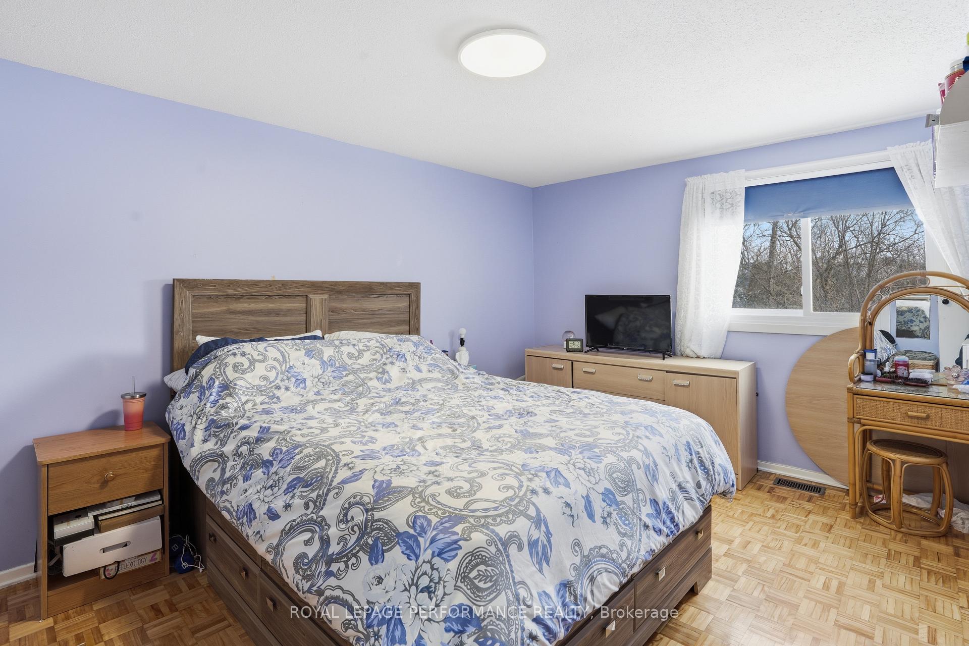 Photo 13 of Unit 94, 249 Romulus Private, Ottawa, Carson Meadows — HOMEH