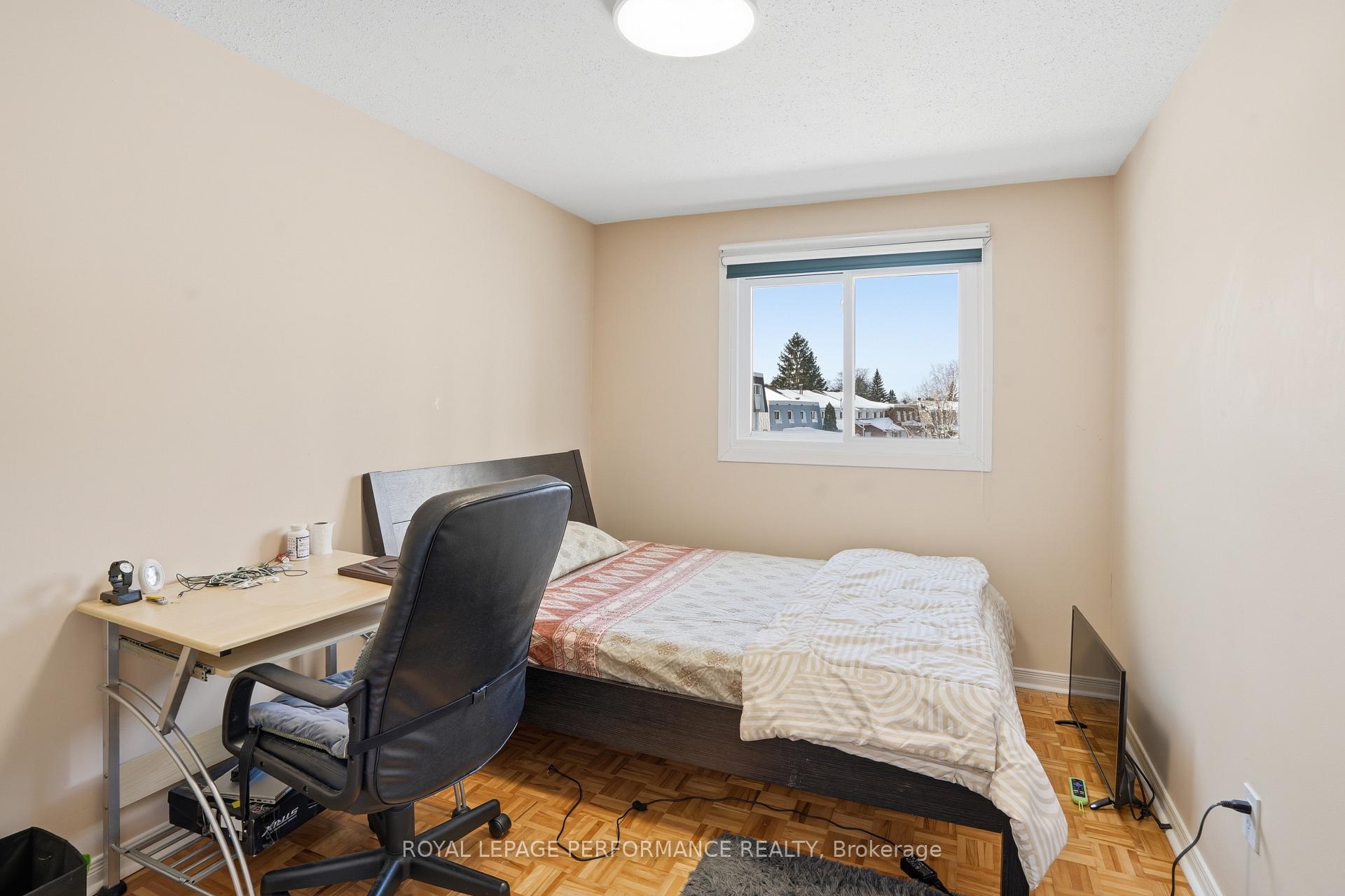 Photo 15 of Unit 94, 249 Romulus Private, Ottawa, Carson Meadows — HOMEH