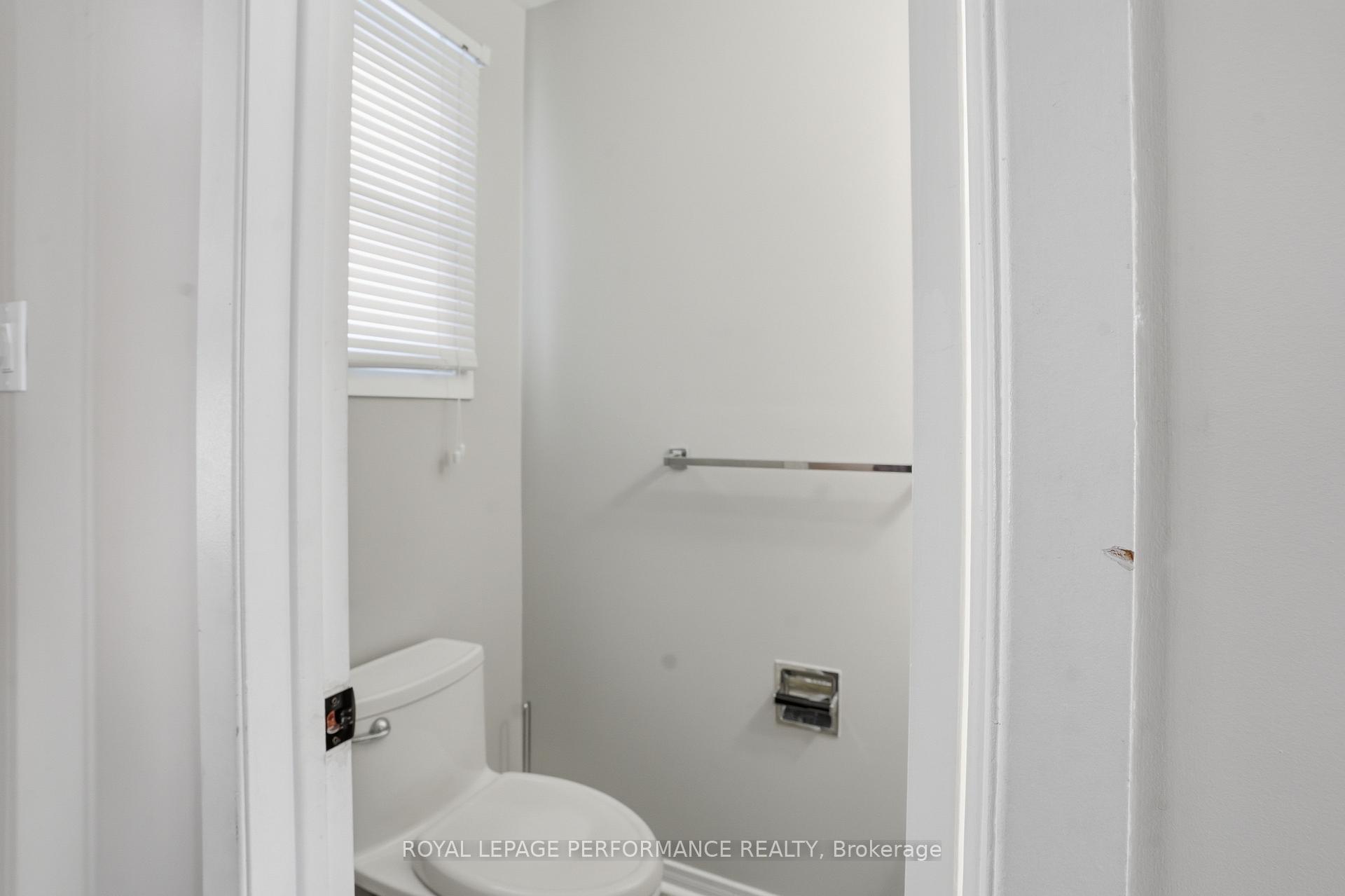 Photo 16 of Unit 94, 249 Romulus Private, Ottawa, Carson Meadows — HOMEH