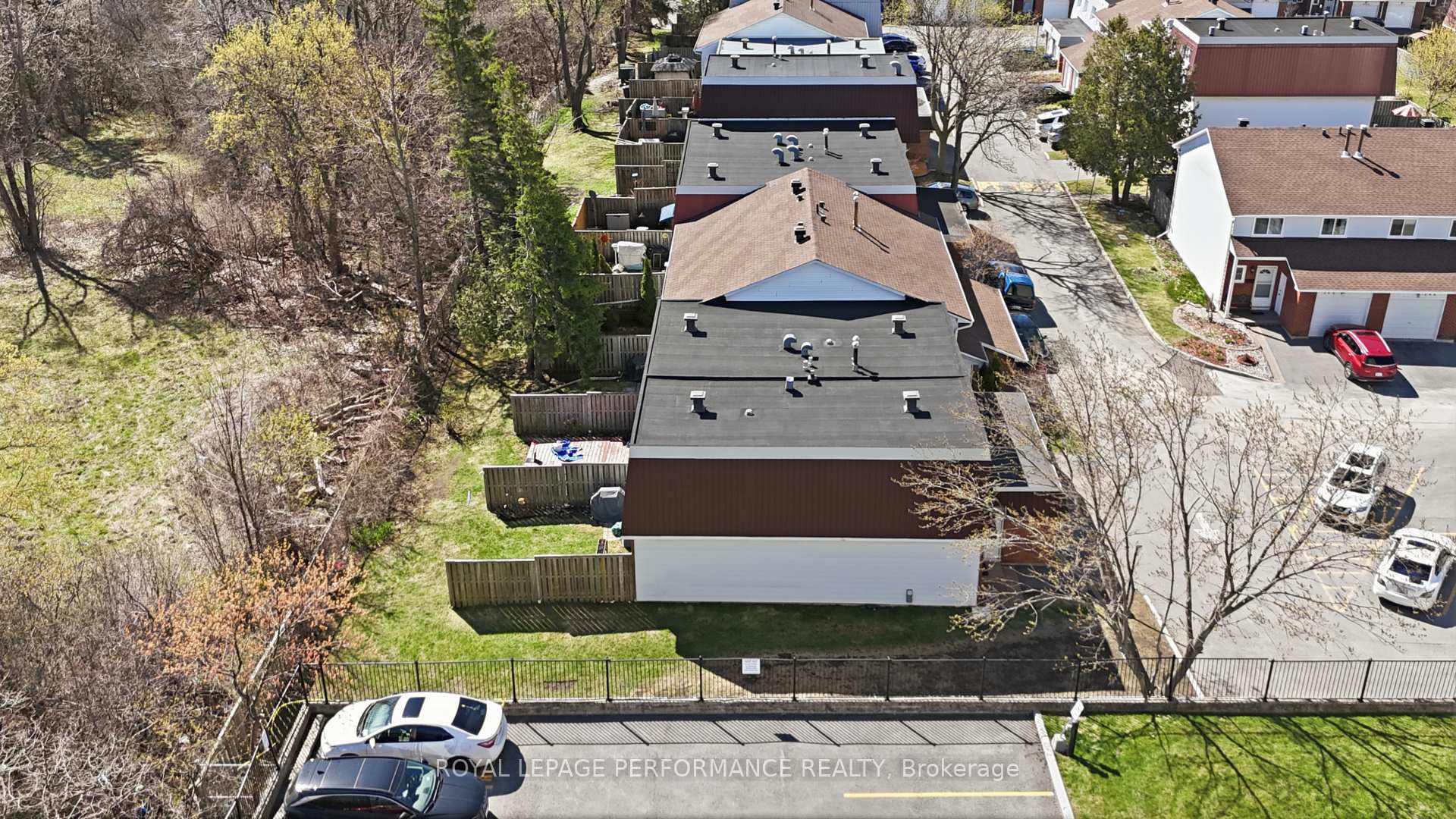 Photo 25 of Unit 94, 249 Romulus Private, Ottawa, Carson Meadows — HOMEH