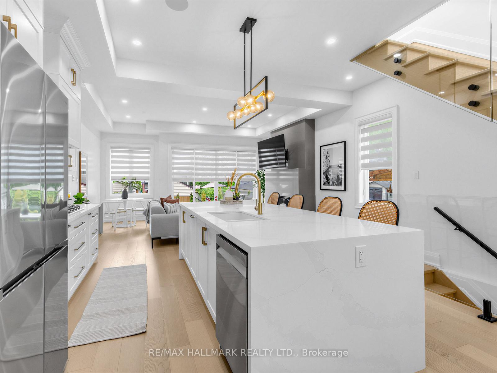 Photo 13 of 34 Roosevelt Road, Toronto, Danforth Village-East York — HOMEH