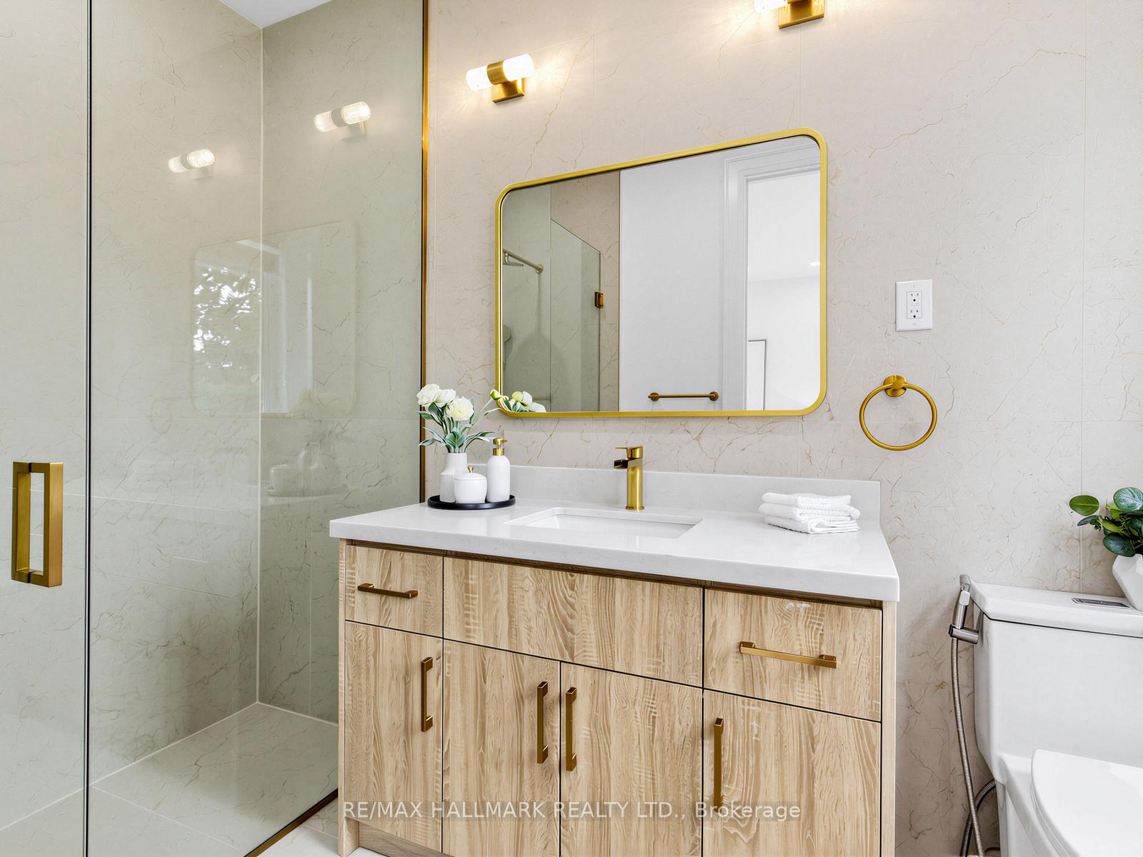 Photo 28 of 34 Roosevelt Road, Toronto, Danforth Village-East York — HOMEH