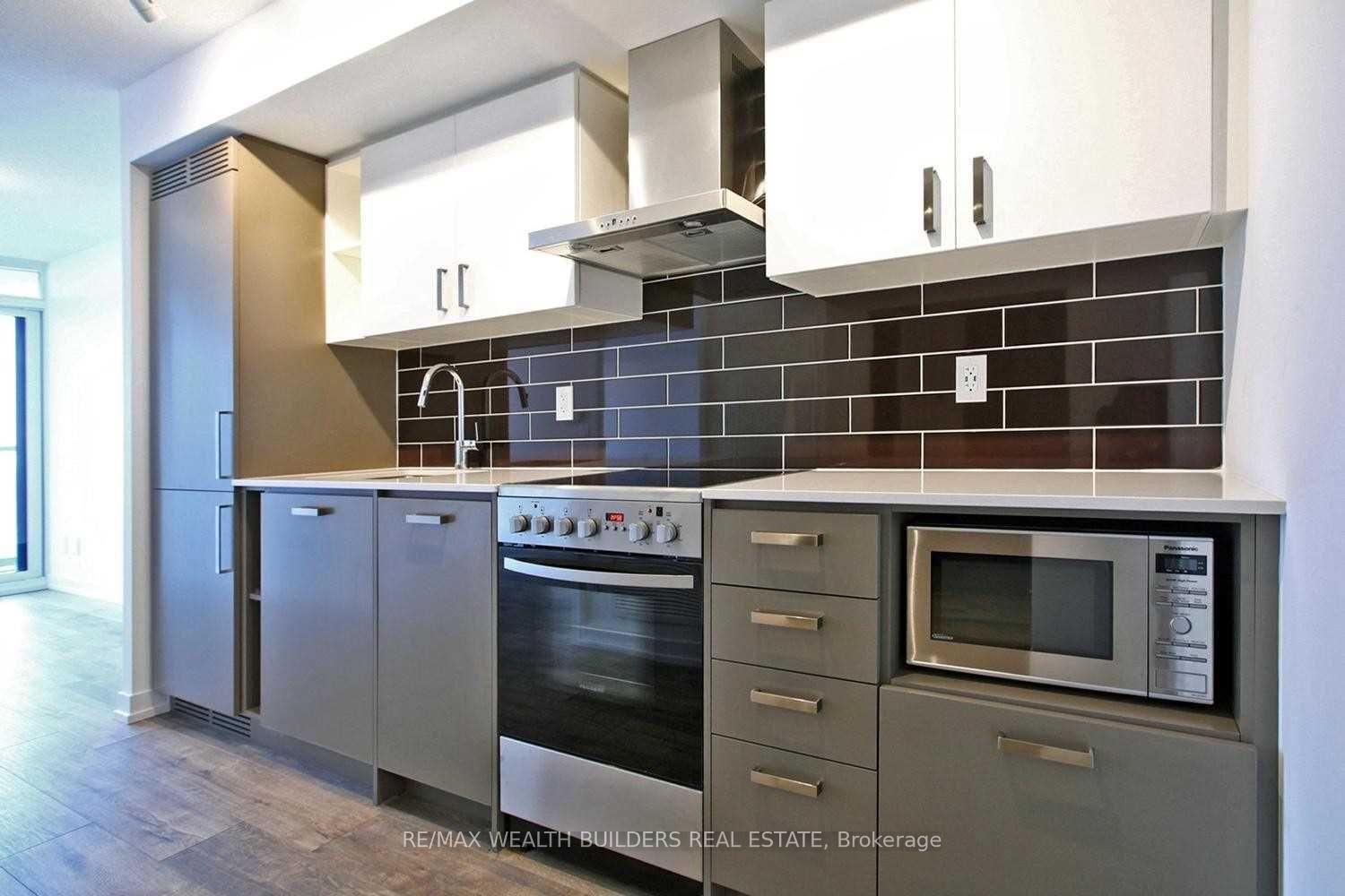 Photo 10 of Unit 1513, 125 Redpath Avenue, Toronto, Mount Pleasant West — HOMEH