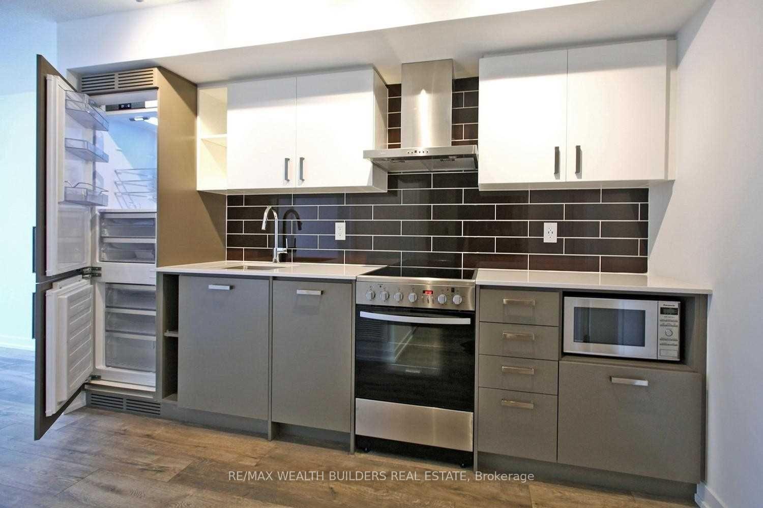 Photo 14 of Unit 1513, 125 Redpath Avenue, Toronto, Mount Pleasant West — HOMEH