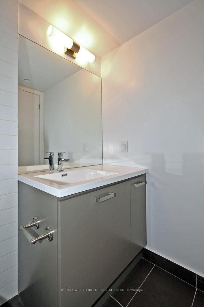 Photo 19 of Unit 1513, 125 Redpath Avenue, Toronto, Mount Pleasant West — HOMEH