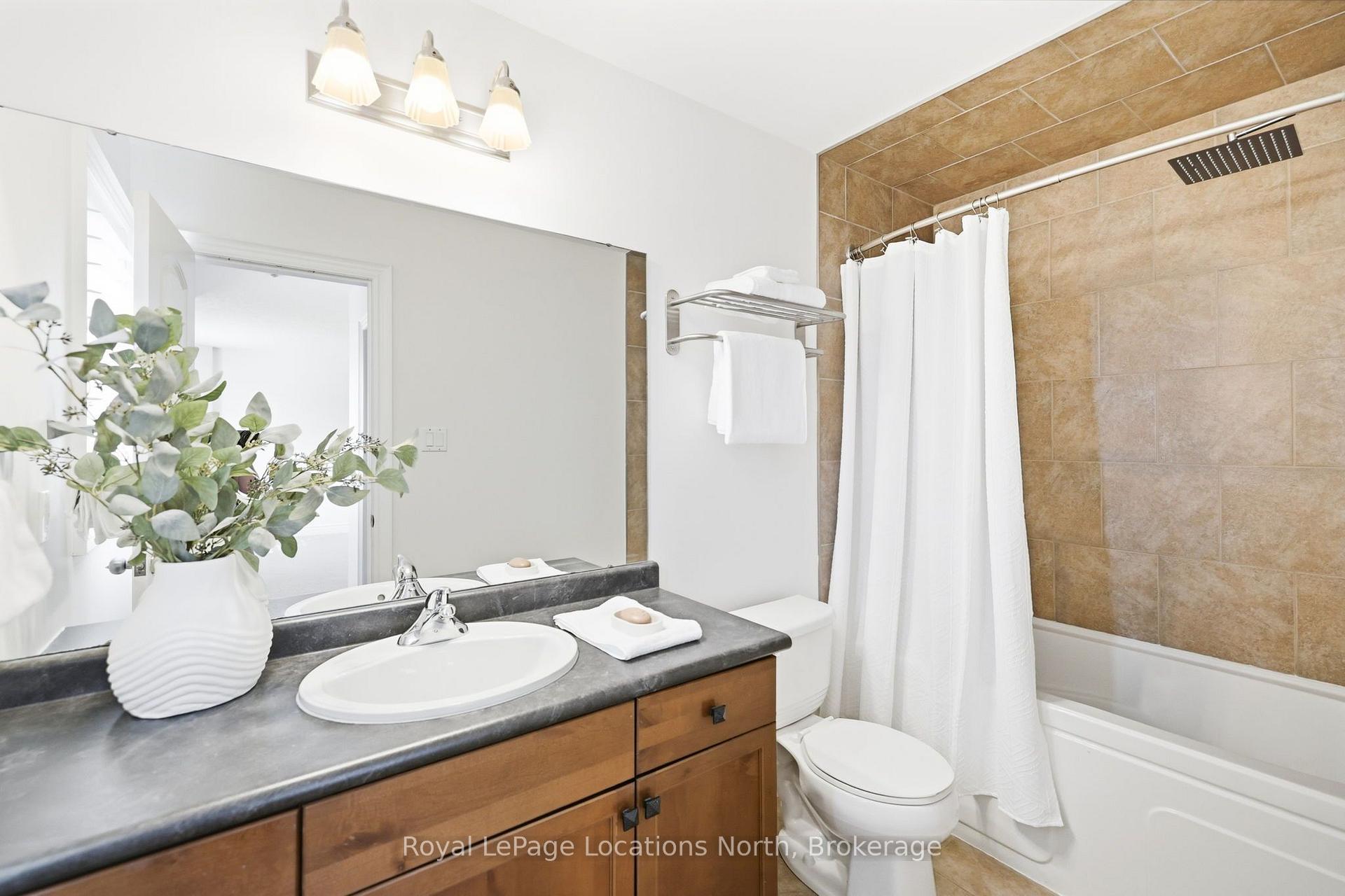 Photo 24 of 15 Clark Street, Collingwood — HOMEH