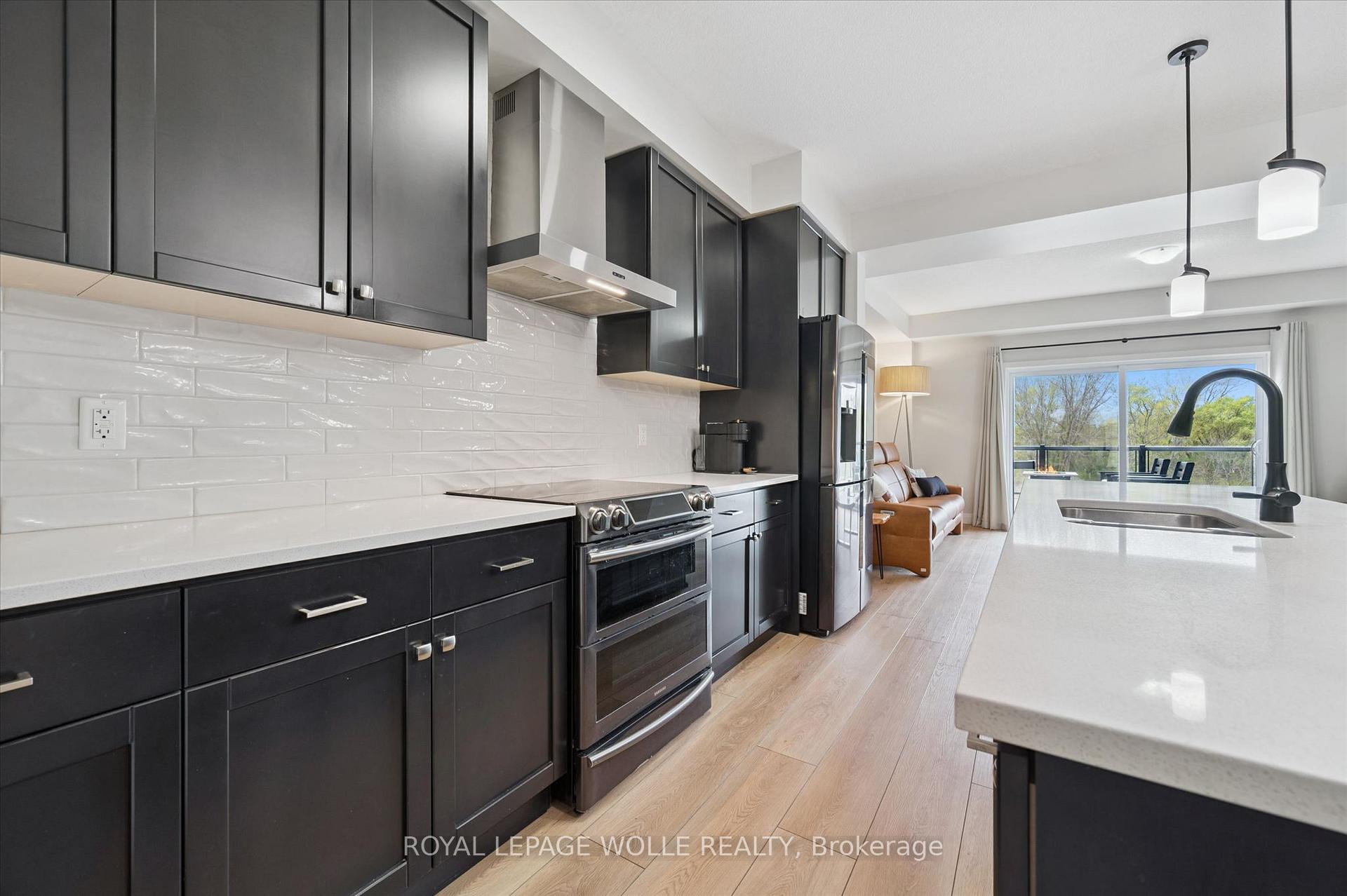 Photo 12 of 873 Robert Ferrie Drive, Kitchener, Doon South — HOMEH