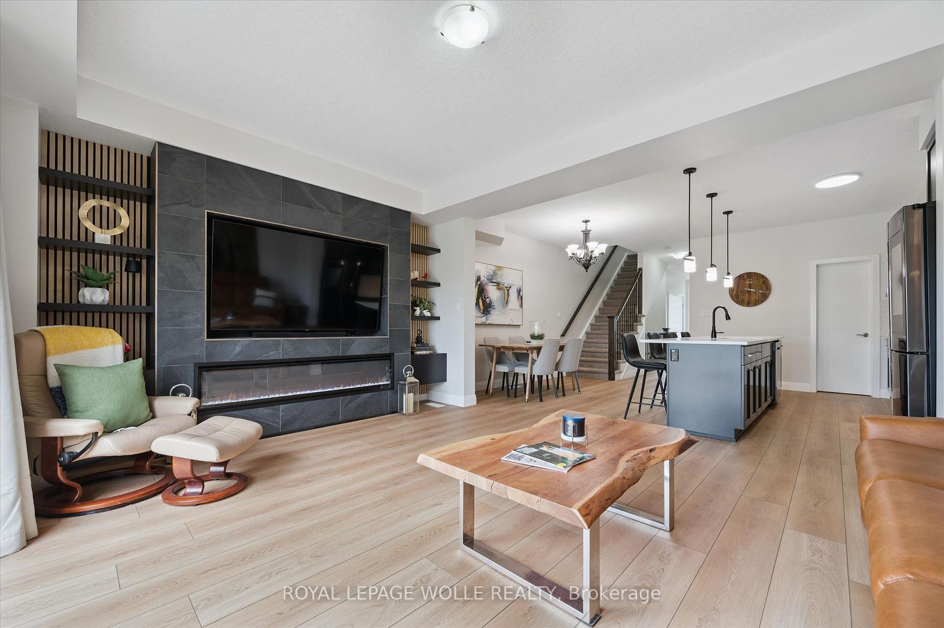 Photo 17 of 873 Robert Ferrie Drive, Kitchener, Doon South — HOMEH