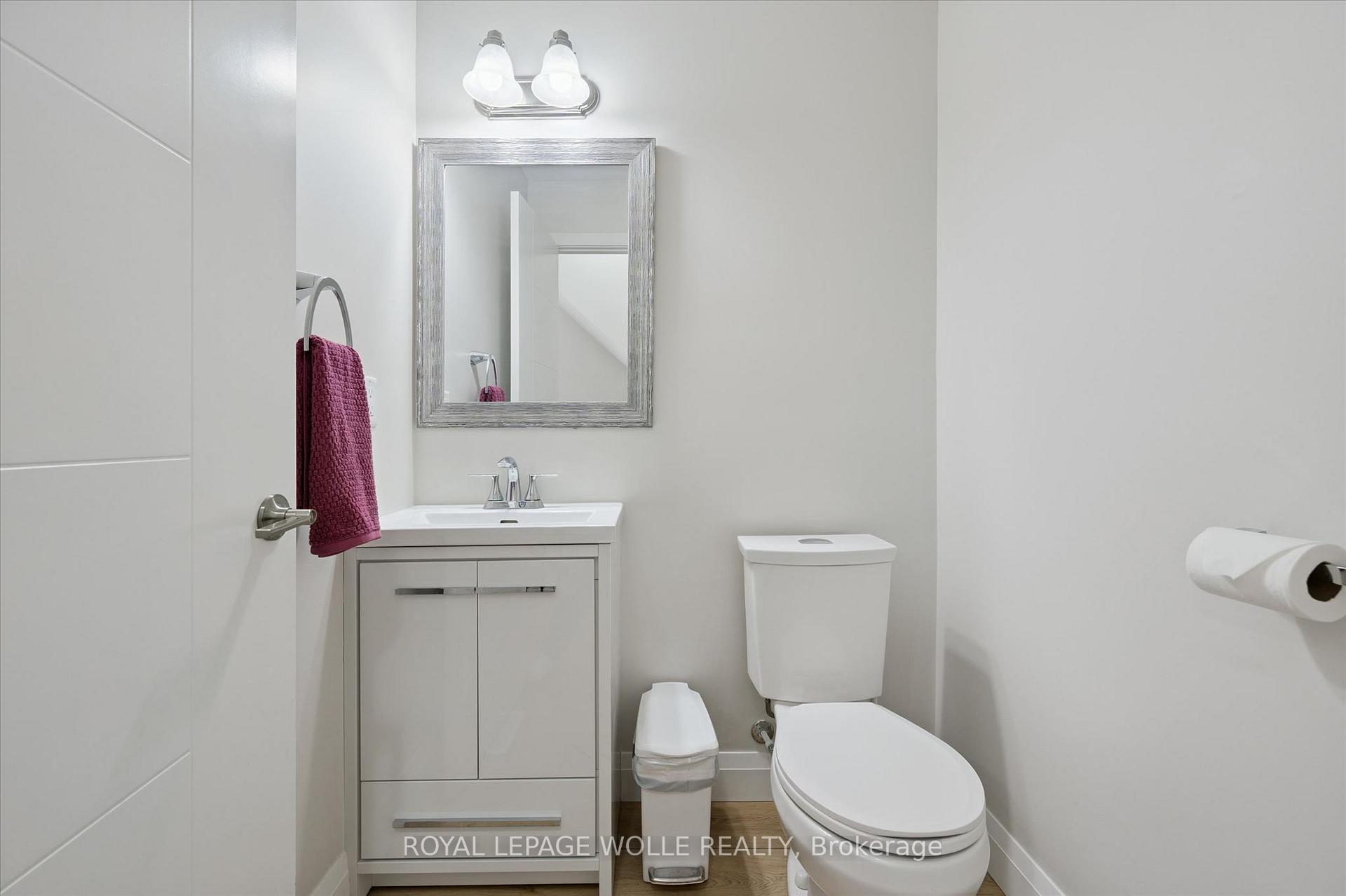Photo 18 of 873 Robert Ferrie Drive, Kitchener, Doon South — HOMEH