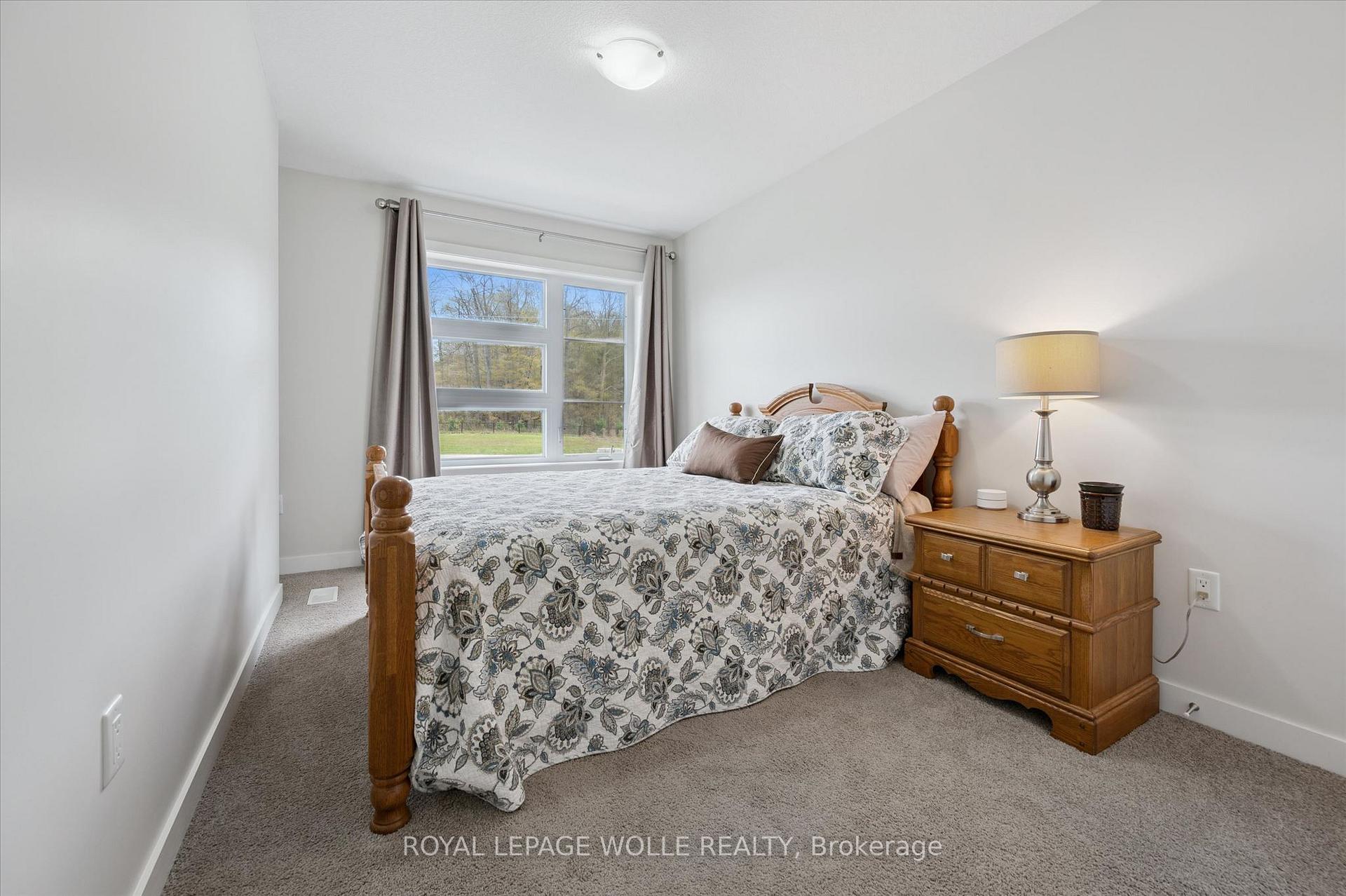 Photo 26 of 873 Robert Ferrie Drive, Kitchener, Doon South — HOMEH