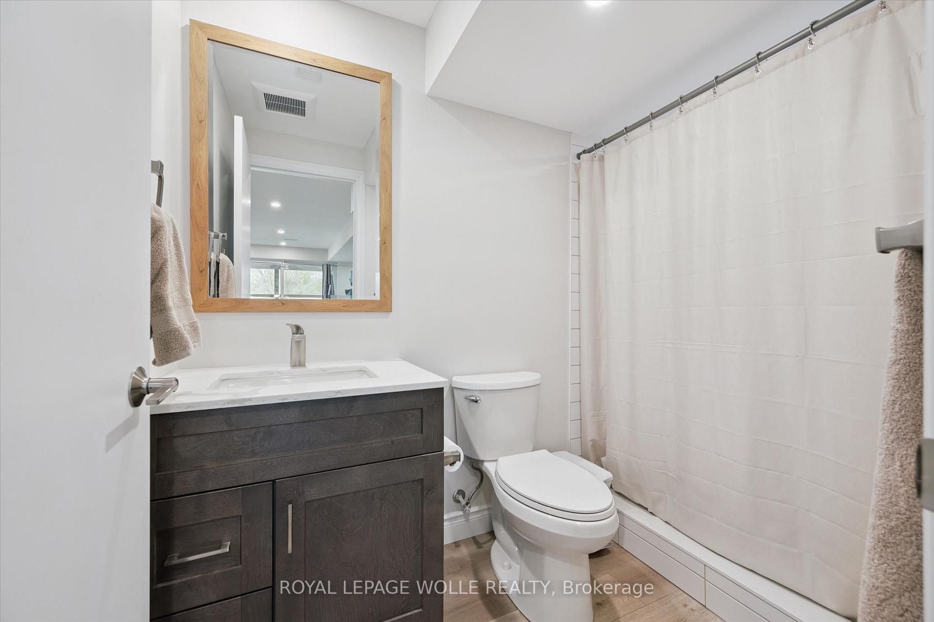 Photo 34 of 873 Robert Ferrie Drive, Kitchener, Doon South — HOMEH