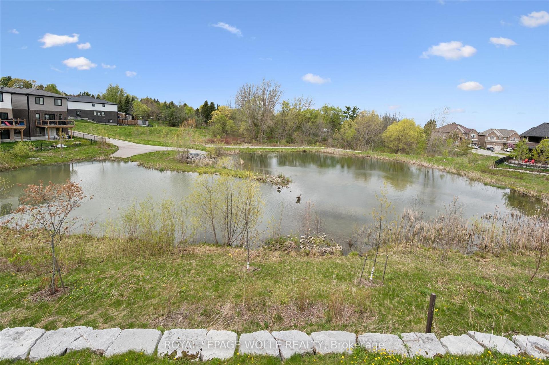 Photo 37 of 873 Robert Ferrie Drive, Kitchener, Doon South — HOMEH