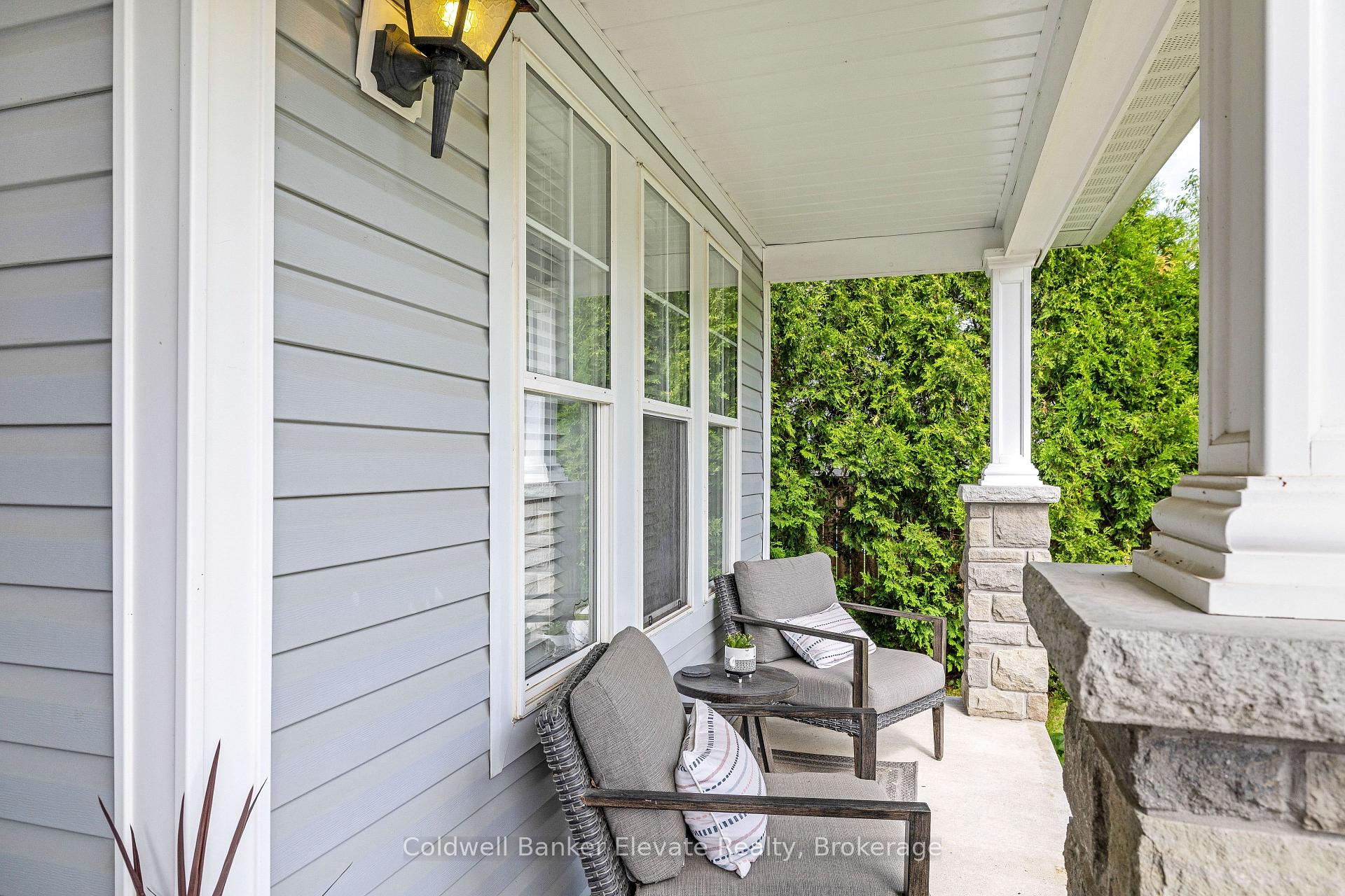 Photo 7 of 28 Brown's Crescent, Halton Hills, Acton — HOMEH