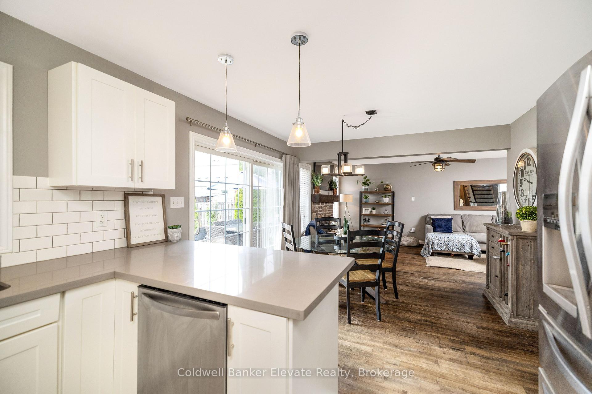 Photo 19 of 28 Brown's Crescent, Halton Hills, Acton — HOMEH