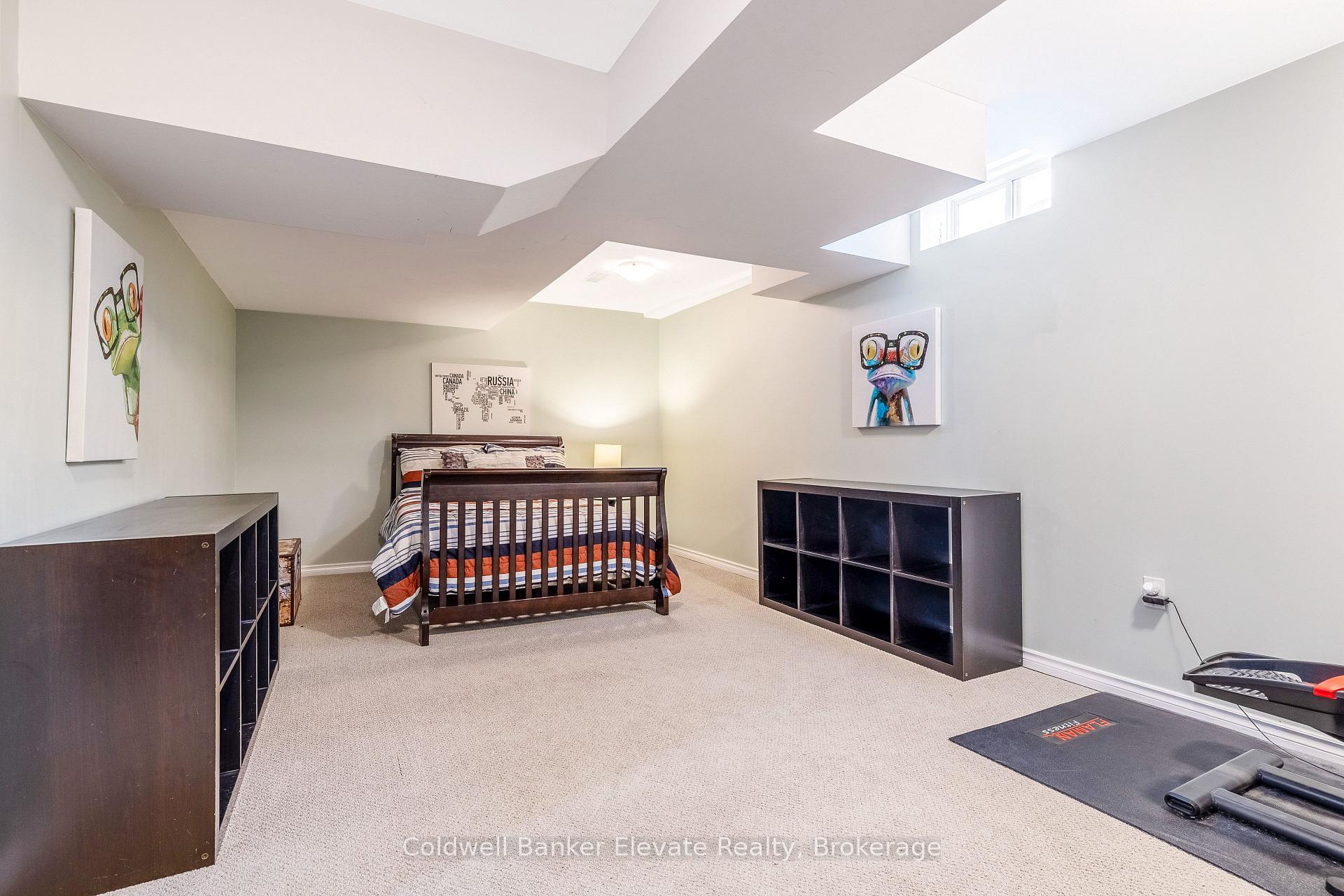 Photo 39 of 28 Brown's Crescent, Halton Hills, Acton — HOMEH