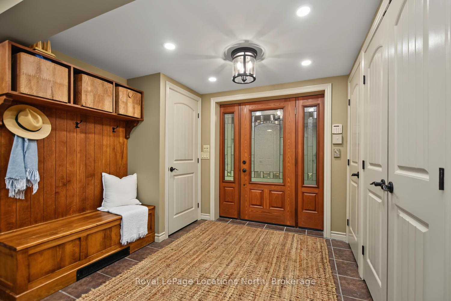 Photo 5 of 143 St Moritz Crescent, Blue Mountains — HOMEH