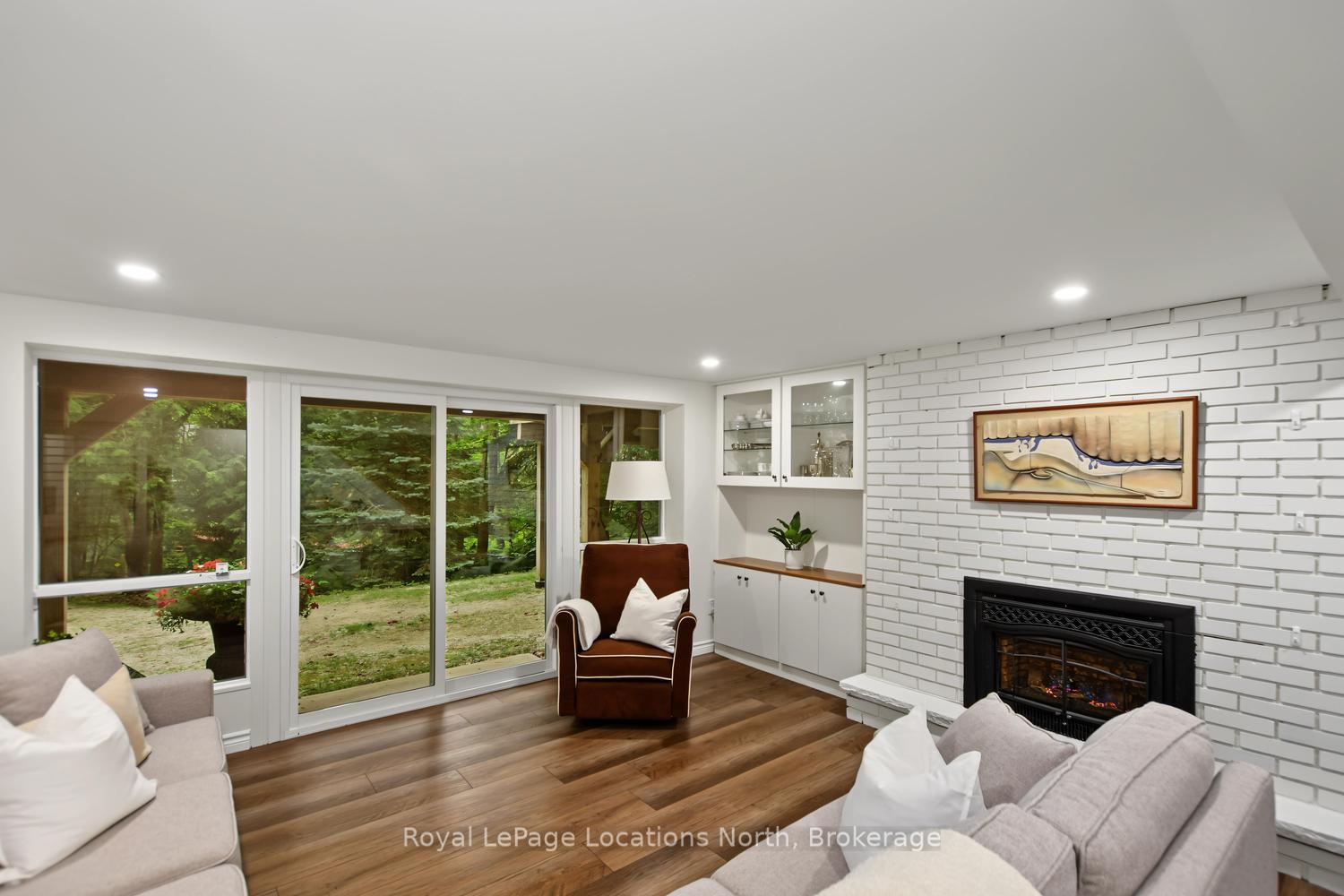 Photo 11 of 143 St Moritz Crescent, Blue Mountains — HOMEH