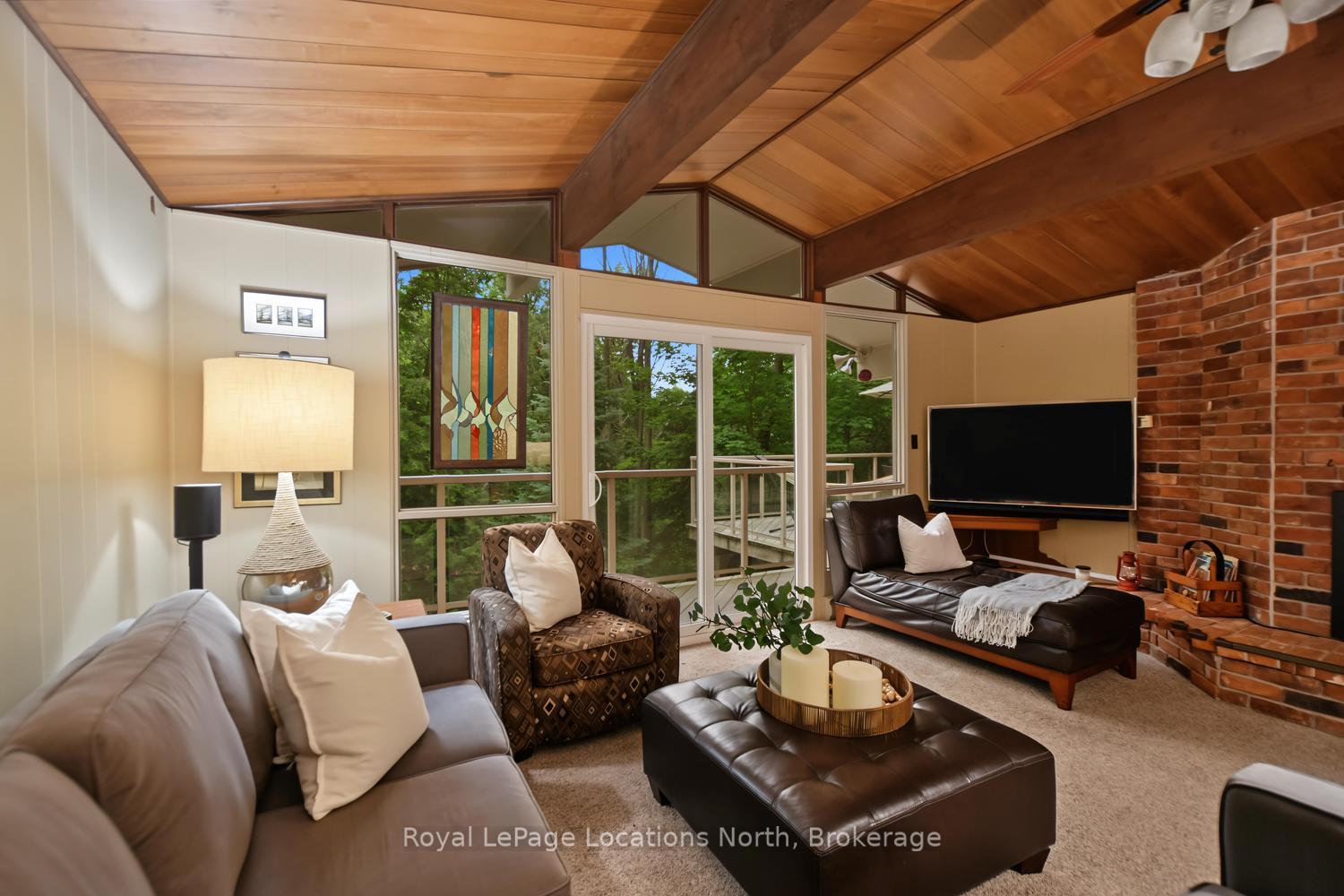 Photo 20 of 143 St Moritz Crescent, Blue Mountains — HOMEH