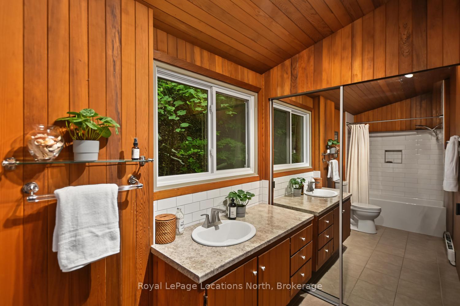 Photo 35 of 143 St Moritz Crescent, Blue Mountains — HOMEH