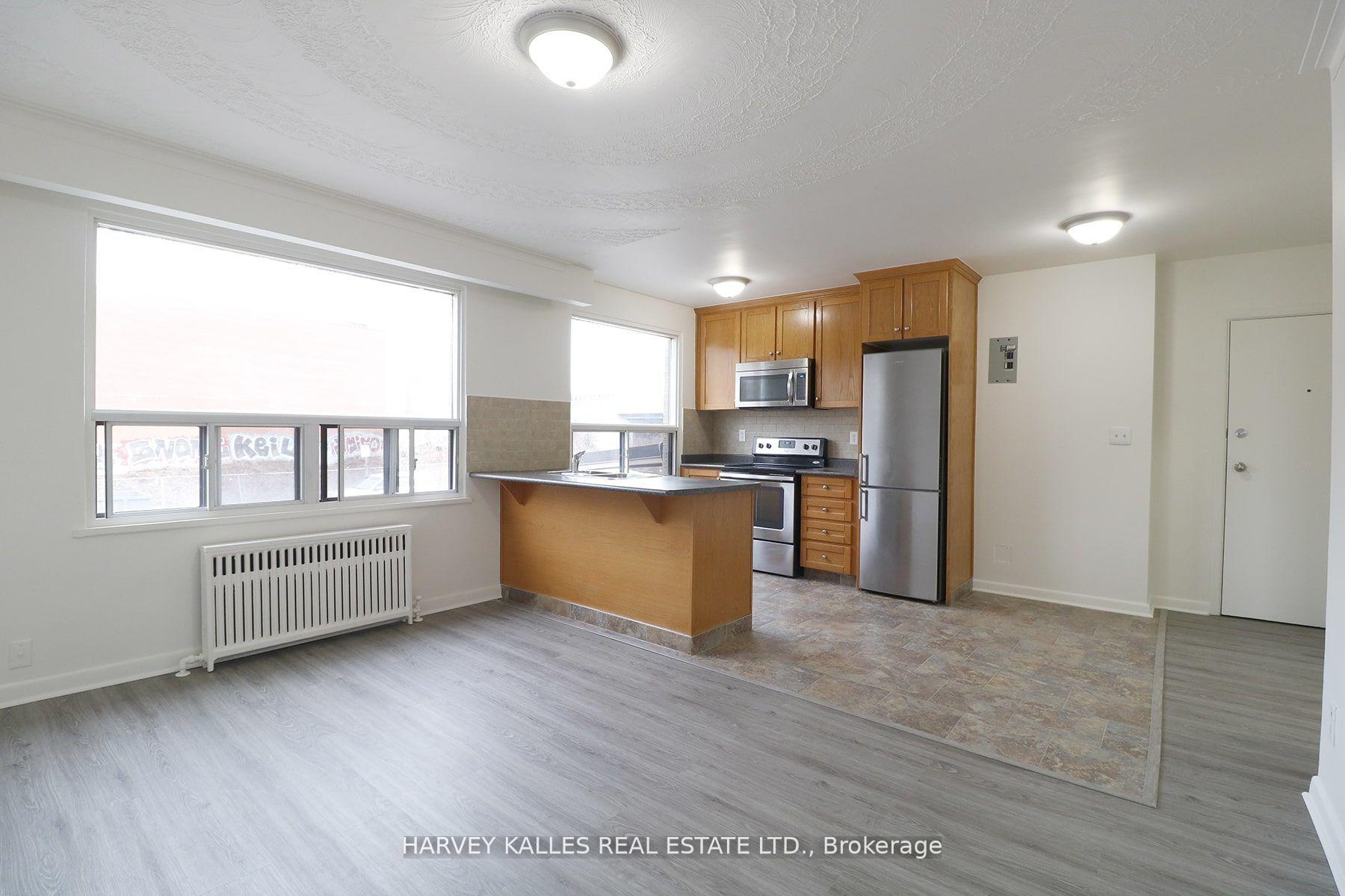 Photo 4 of Unit 209, 500 Gilbert Avenue, Toronto, Caledonia-Fairbank — HOMEH