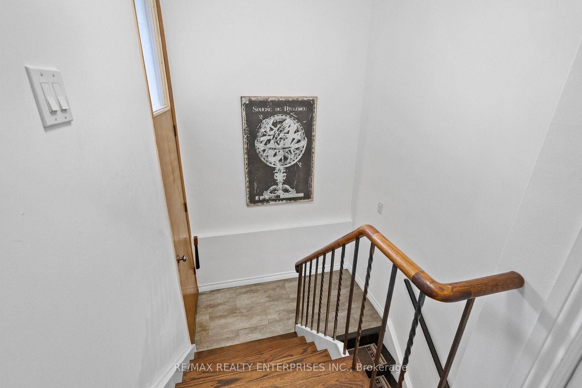 Photo 23 of 1083 Melton Drive, Mississauga, Lakeview — HOMEH