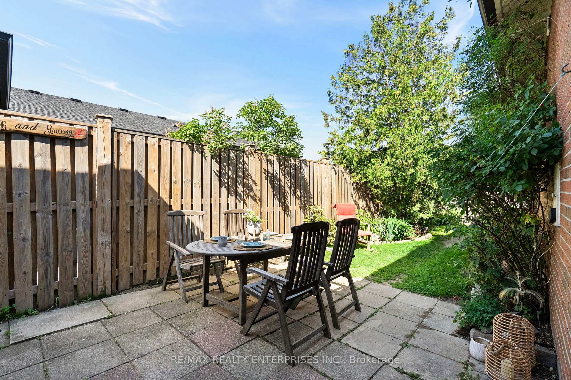 Photo 37 of 1083 Melton Drive, Mississauga, Lakeview — HOMEH