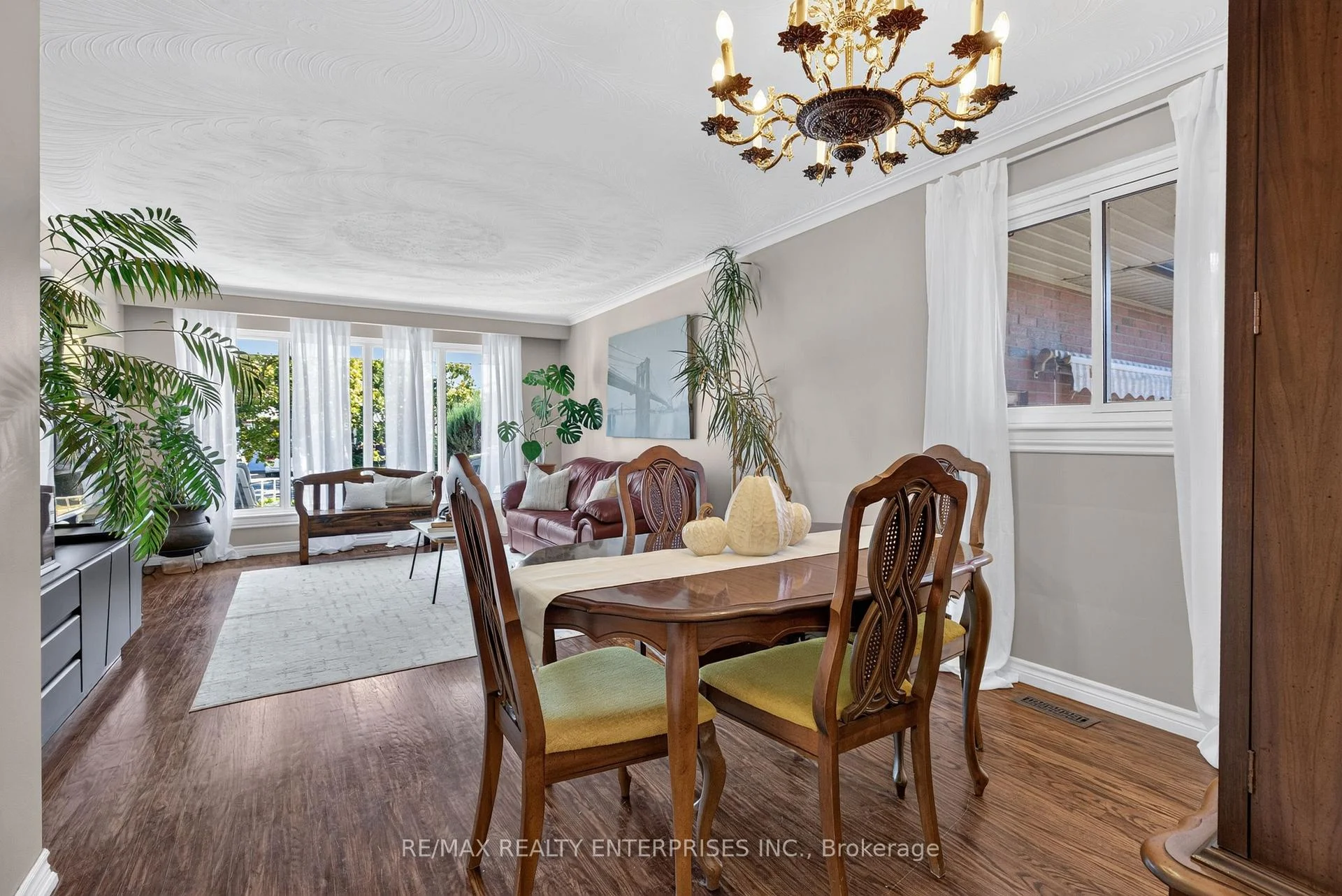 Photo 11 of 1083 Melton Drive, Mississauga, Lakeview — HOMEH