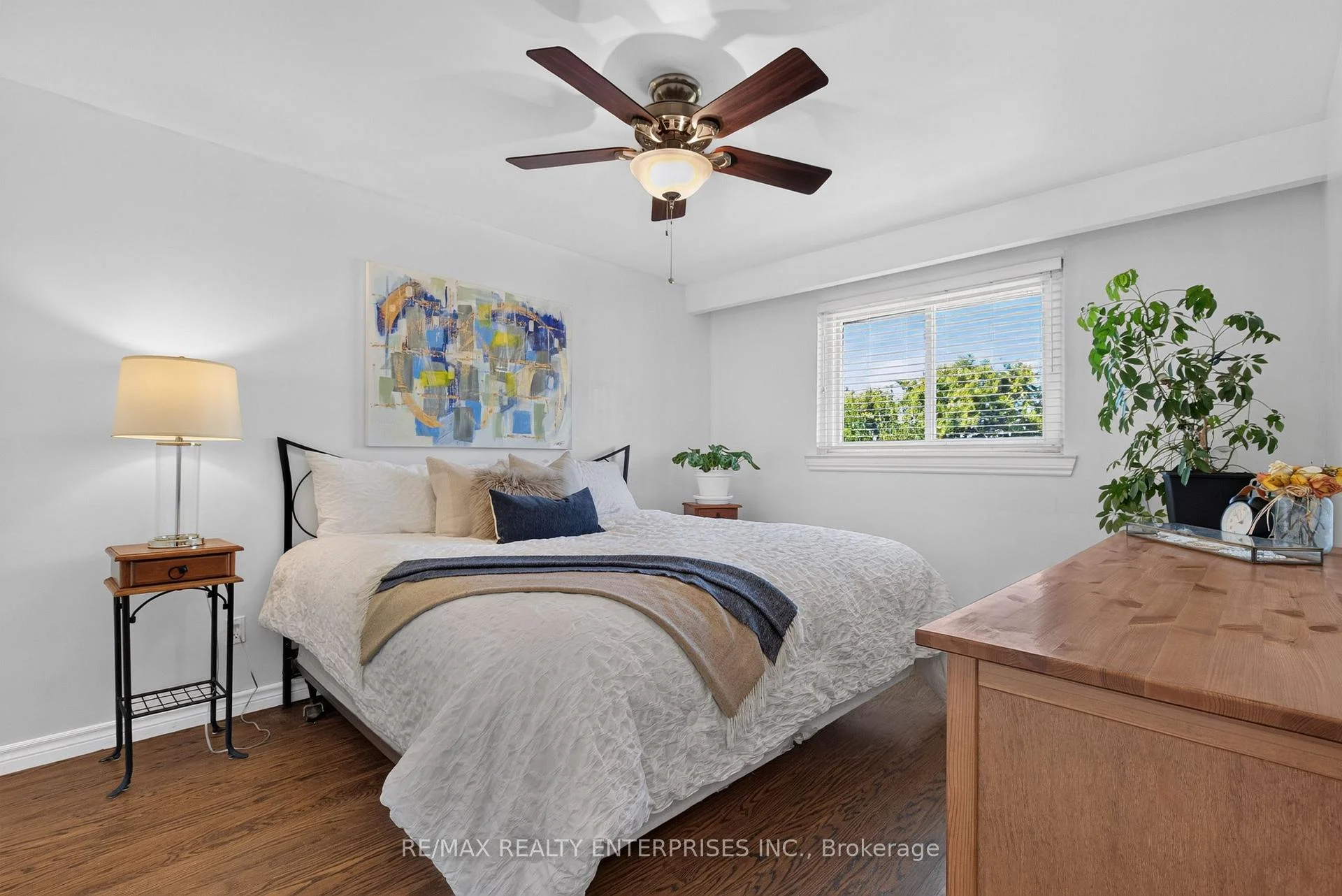 Photo 12 of 1083 Melton Drive, Mississauga, Lakeview — HOMEH