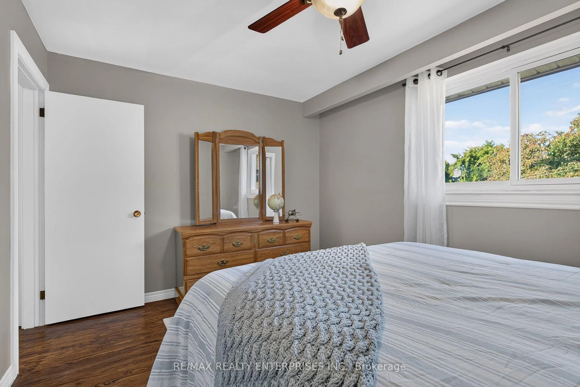 Photo 20 of 1083 Melton Drive, Mississauga, Lakeview — HOMEH