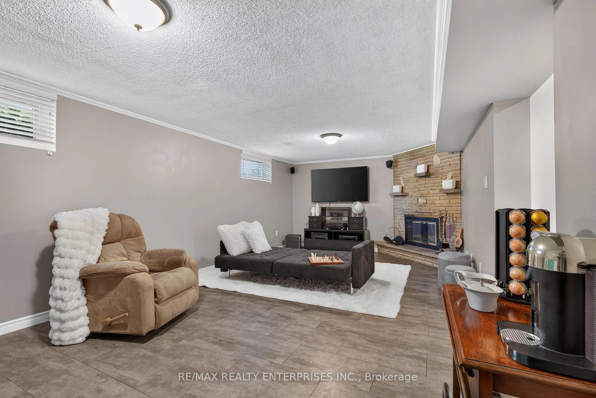Photo 24 of 1083 Melton Drive, Mississauga, Lakeview — HOMEH