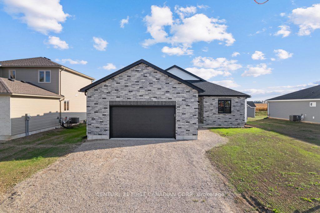 Photo 4 of 95 Victoria Avenue E, South Huron, Stephen — HOMEH