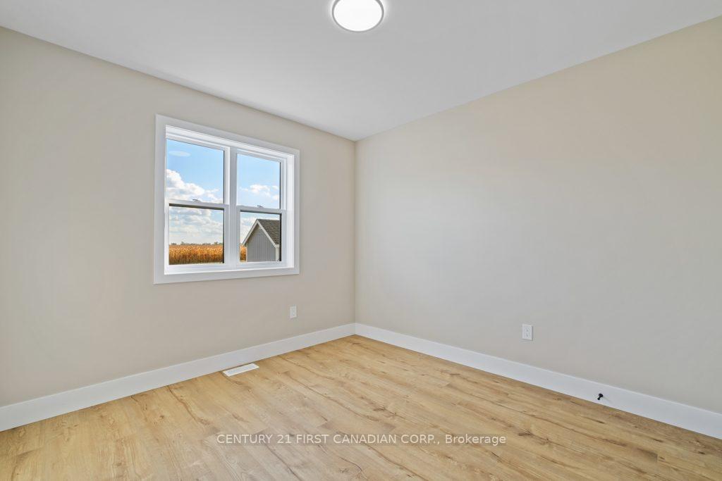 Photo 17 of 95 Victoria Avenue E, South Huron, Stephen — HOMEH