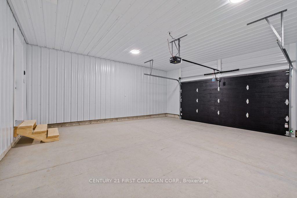 Photo 23 of 95 Victoria Avenue E, South Huron, Stephen — HOMEH