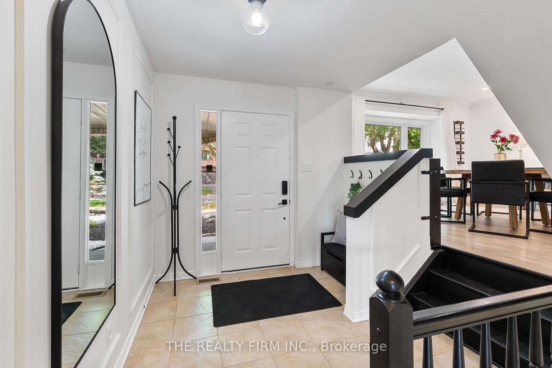 Photo 7 of 7 Somerset Crescent, London, South K — HOMEH