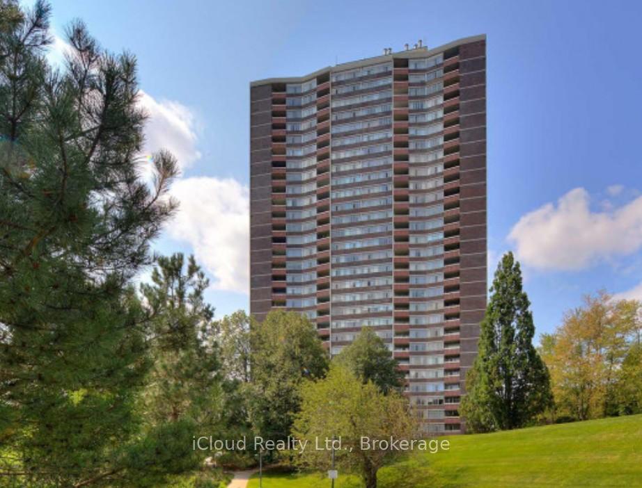 Front of Unit 306, 3100 Kirwin Avenue N