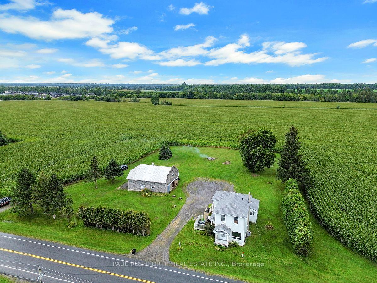 Photo of 662 Lacroix Road
