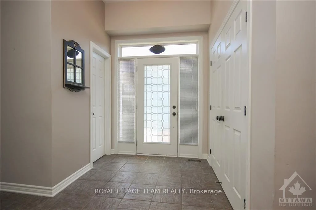 Photo 8 of 174 Mojave Crescent, Ottawa, Stittsville (North) — HOMEH