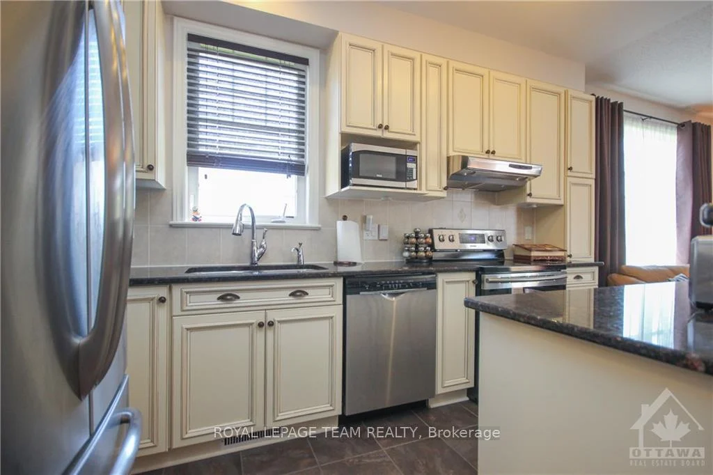 Photo 24 of 174 Mojave Crescent, Ottawa, Stittsville (North) — HOMEH