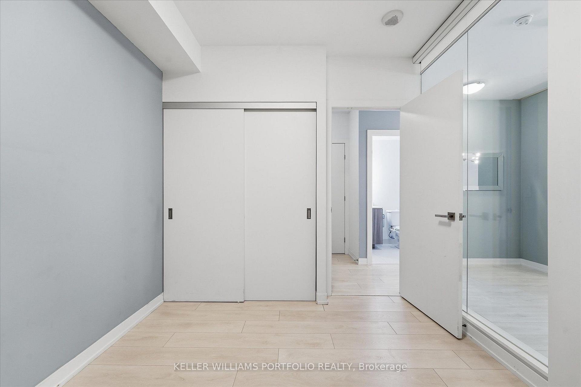 Photo 9 of Unit 306, 223 St. Clair Avenue W, Toronto, Casa Loma — HOMEH