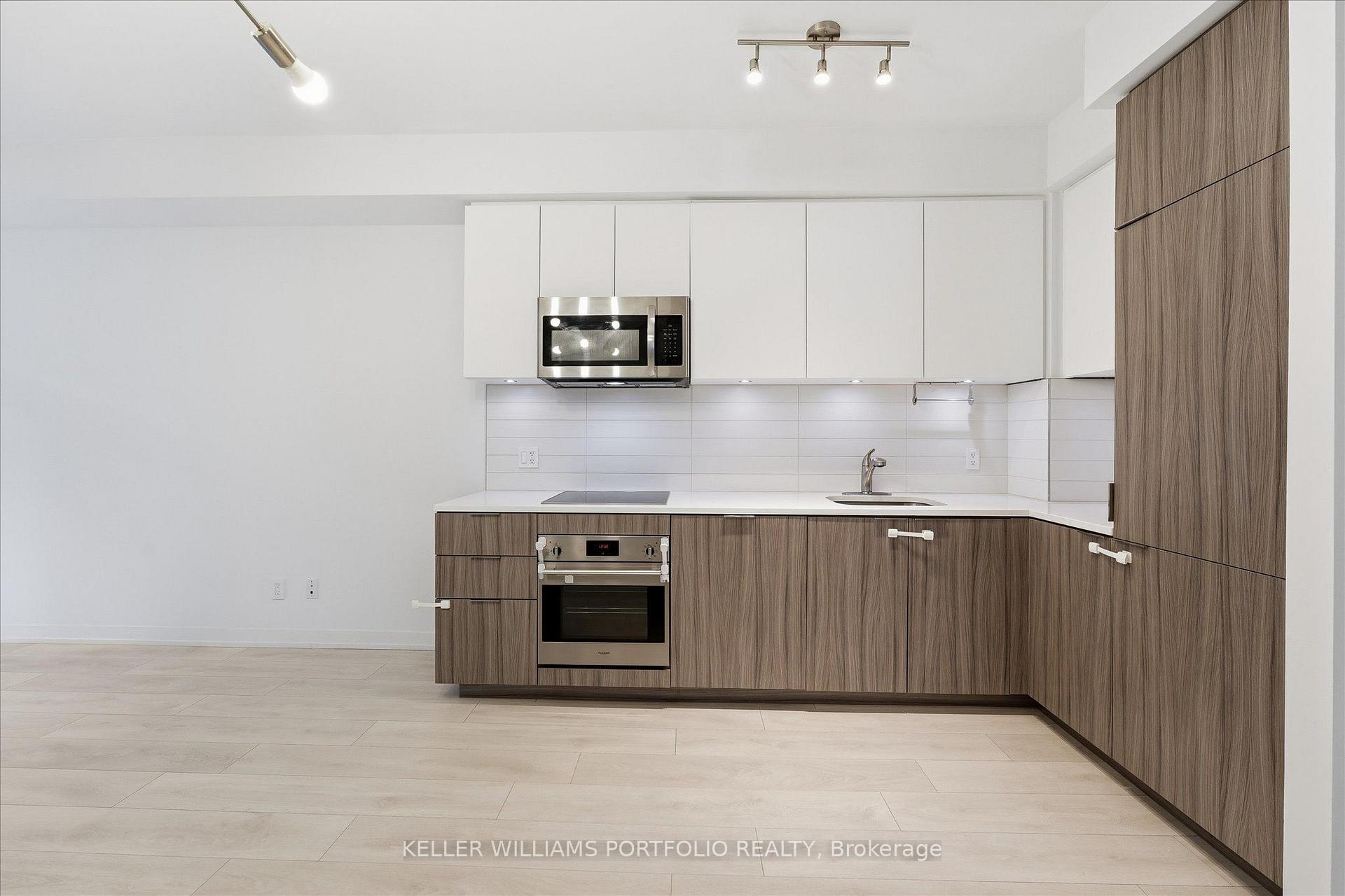 Photo 11 of Unit 306, 223 St. Clair Avenue W, Toronto, Casa Loma — HOMEH