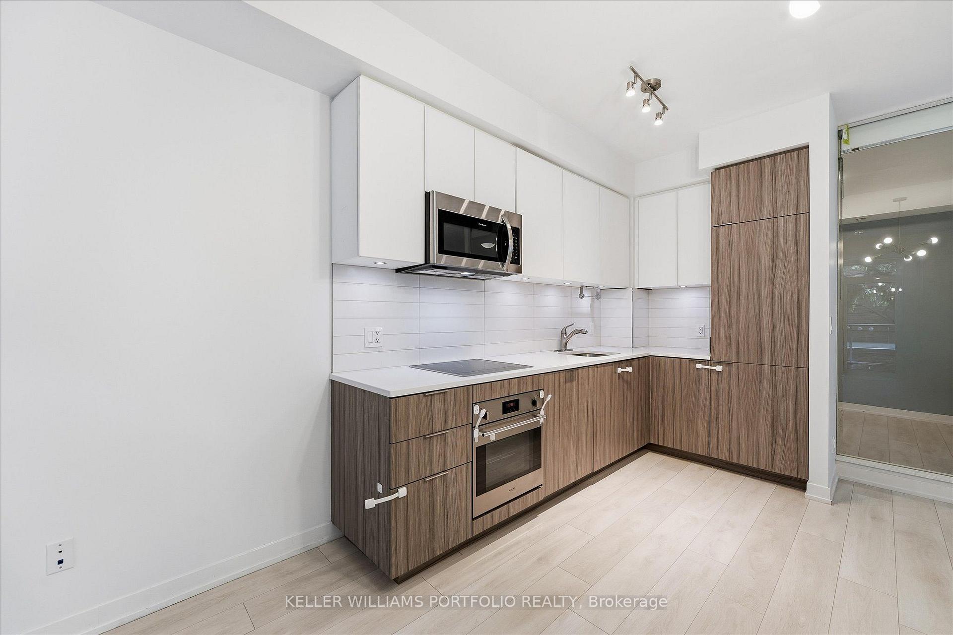 Photo 12 of Unit 306, 223 St. Clair Avenue W, Toronto, Casa Loma — HOMEH