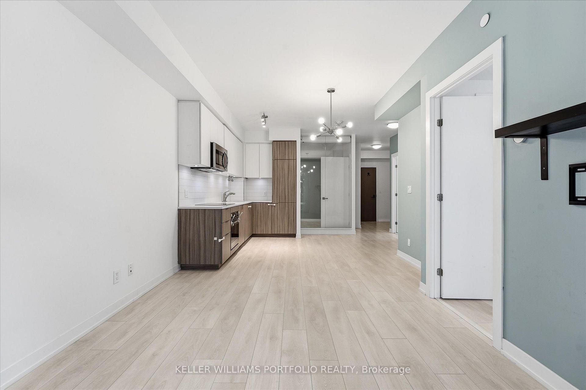 Photo 14 of Unit 306, 223 St. Clair Avenue W, Toronto, Casa Loma — HOMEH