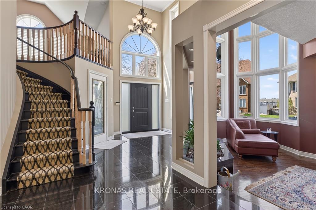 Photo 9 of 85 Waterford Crescent, Hamilton, Lakeshore — HOMEH