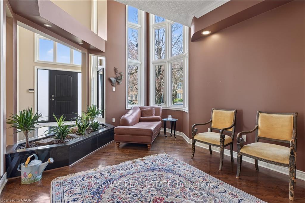 Photo 12 of 85 Waterford Crescent, Hamilton, Lakeshore — HOMEH