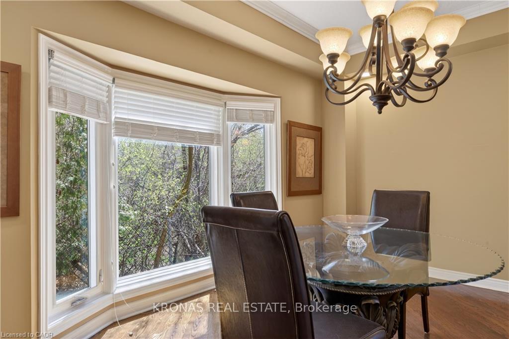 Photo 14 of 85 Waterford Crescent, Hamilton, Lakeshore — HOMEH