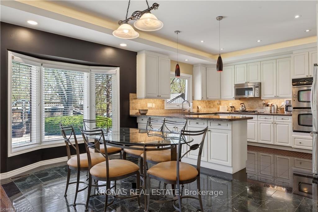 Photo 17 of 85 Waterford Crescent, Hamilton, Lakeshore — HOMEH
