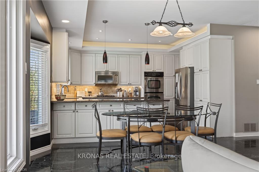 Photo 22 of 85 Waterford Crescent, Hamilton, Lakeshore — HOMEH