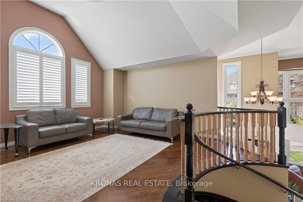 Photo 26 of 85 Waterford Crescent, Hamilton, Lakeshore — HOMEH