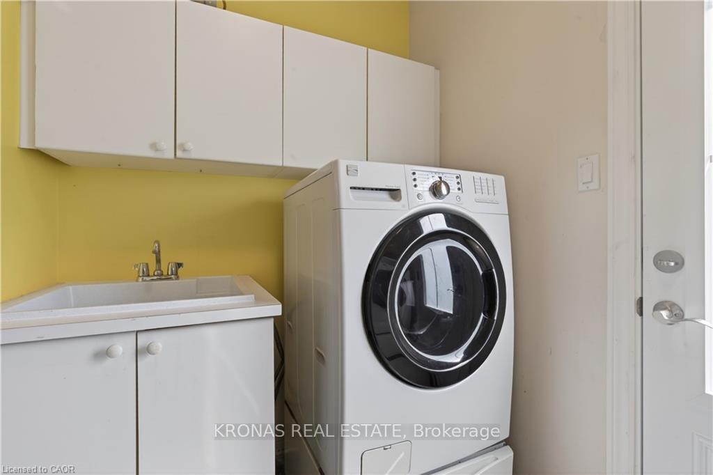 Photo 28 of 85 Waterford Crescent, Hamilton, Lakeshore — HOMEH