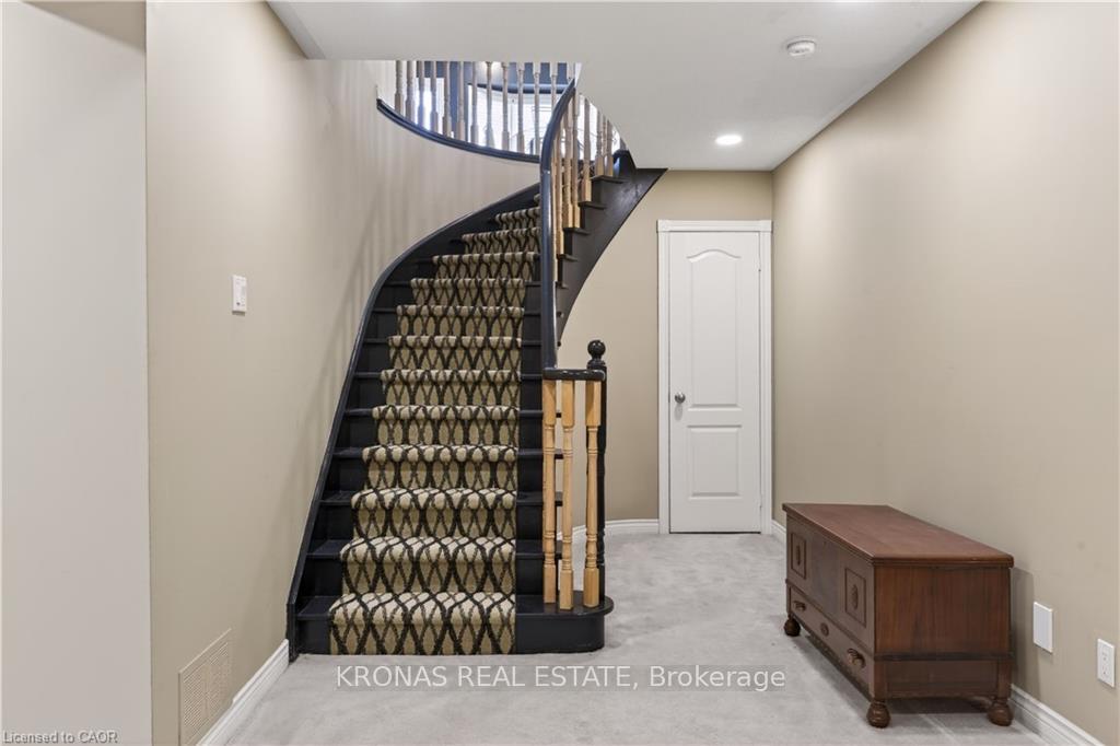Photo 38 of 85 Waterford Crescent, Hamilton, Lakeshore — HOMEH